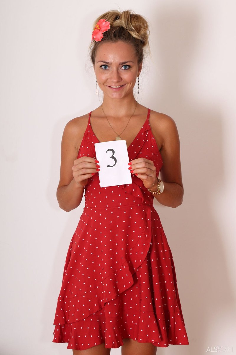 Полина, 31